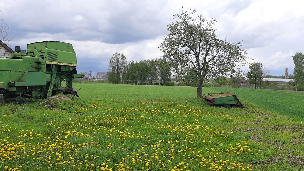 Будинок м.Корець. 74соти землі..