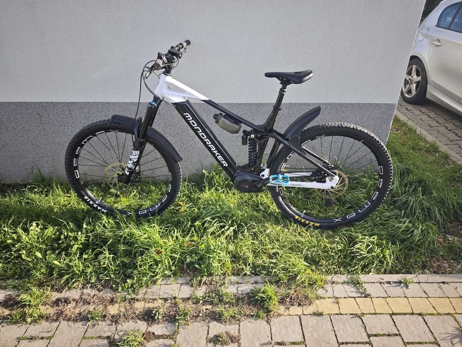 Rower Mondraker Level R , rozmiar M 2022r.