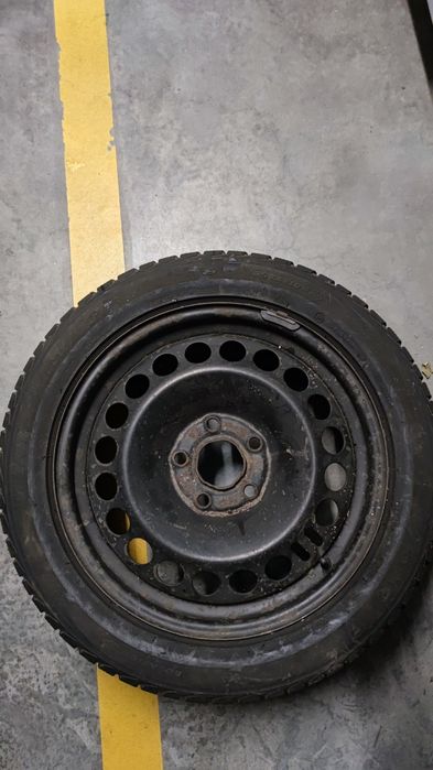 Opony zimowe z felgami Firestone Winterhawk 2 225/50R17 98H