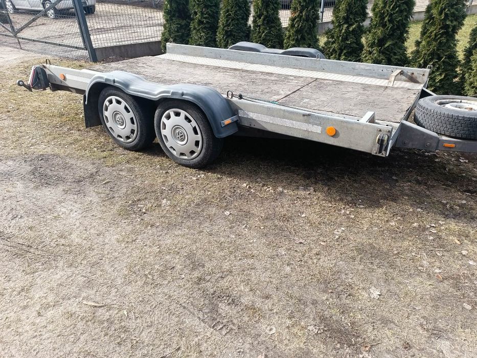 Przyczepa laweta produkcji Waga 570KG  Ładownosc  1430 DMC 2 tony.