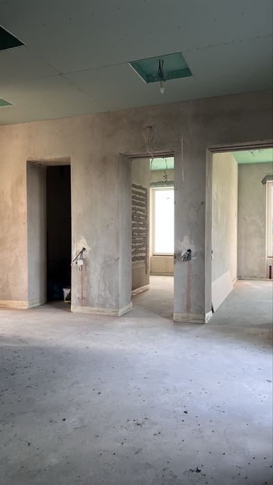 Продаж будинку. Ліс. Озеро