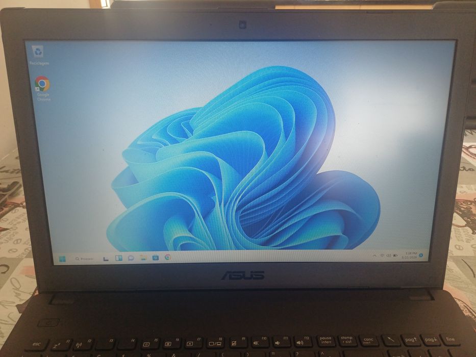 Portatil Asus i3-4005u