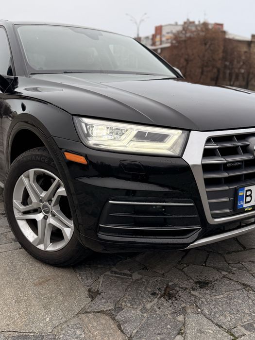 Audi q5 2018 premium