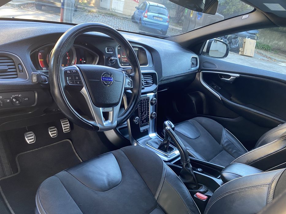 Volvo V40 2.0 D4 190cv R-DESIGN