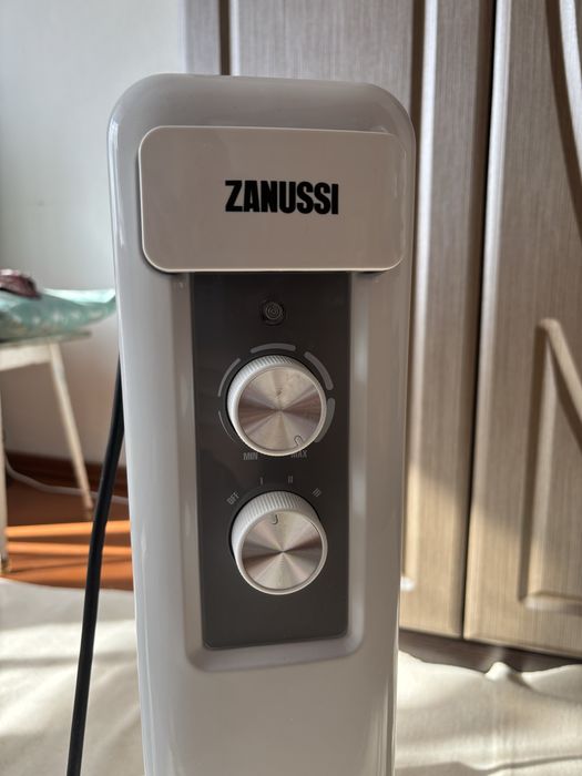 Масляний радіатор Zanussi ZOH/CS-07 W