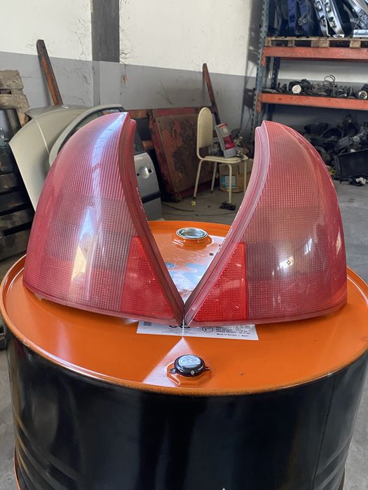 Farois traseiros renault clio 2