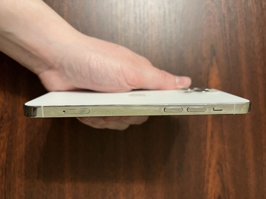 Продам Iphone 12pro 128gb