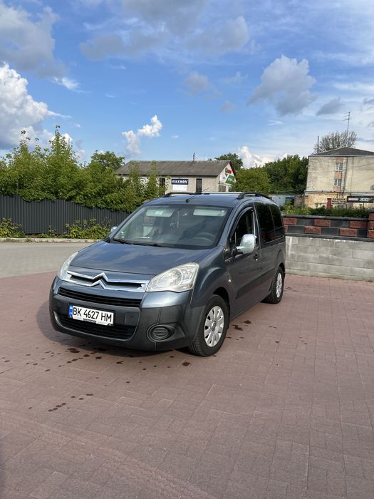 Citroen Berlingo 2011 оригінальний пасажир