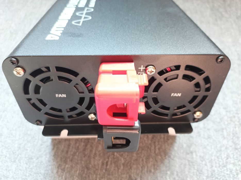 Інвертор DATOUBOSS 12-220v 2000w