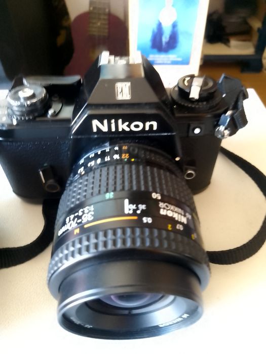 Máquina Fotográfica Nikon EM