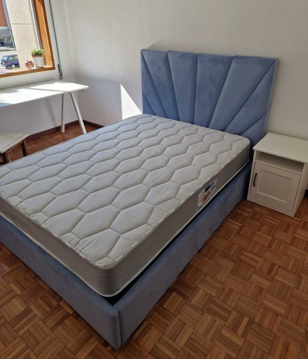 Camas De Casal Estofadas ALTA GAMA - MODELO RAYOS - Top de Gama 190x140m Estrado Incluído!!
