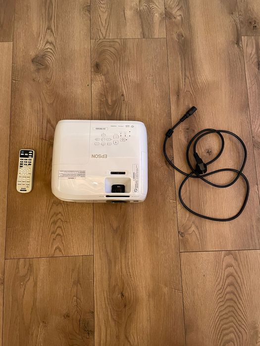 Rzutnik EPSON EH-TW5300