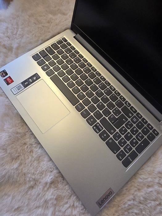 Laptop lenovo IdeaPad 1  16gb