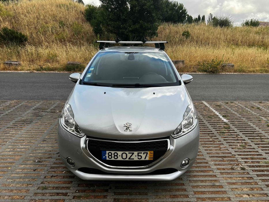 Peugeot 208 Active 1.2 VTi (2014) – Bem estimado