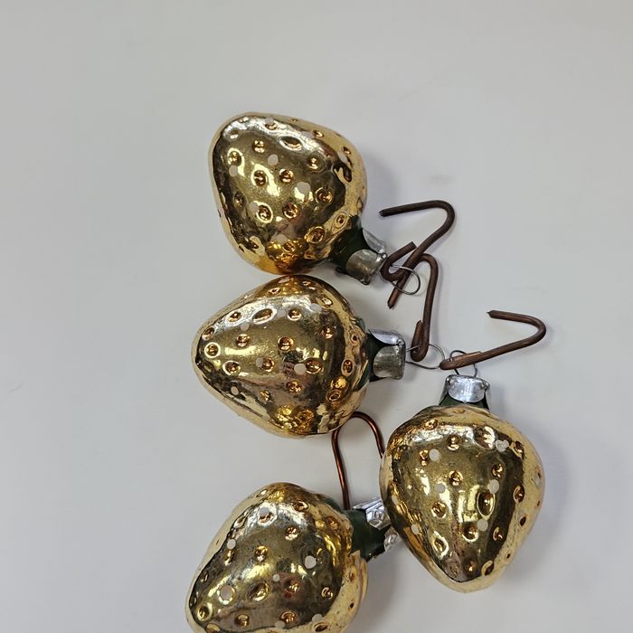 Bombki prl truskawki 5 sztuk