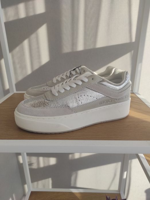 Кросівки ZARA розмір 36 стильні