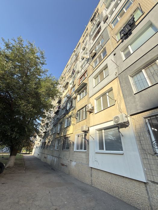 Продаж гостинки на 101 м-ні