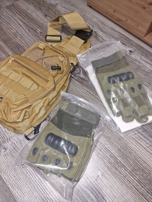Тактичні рукавиці, сумки