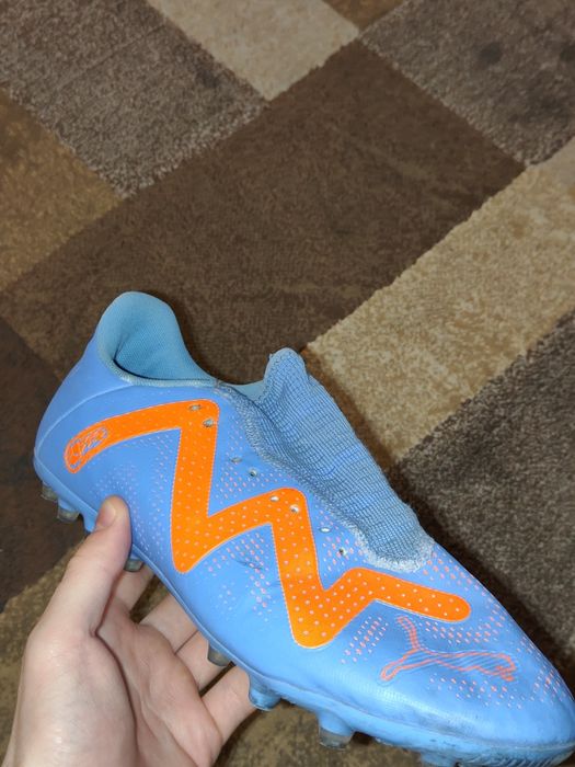 Футбольне взуття PUMA FUTURE PLAY (MG 107190-01)