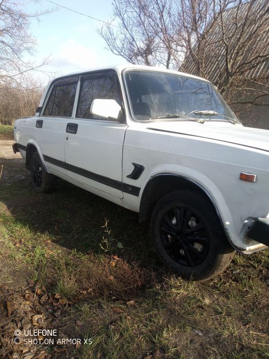 Продам ваз-2105 срочно