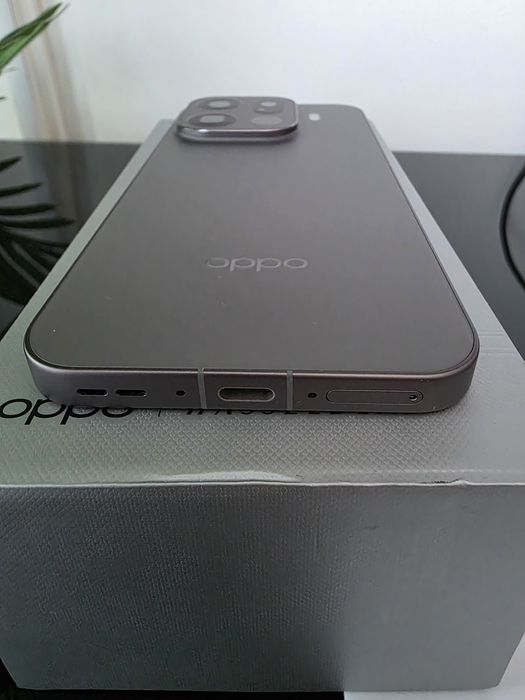 OPPO Find X9 Pro imaculado