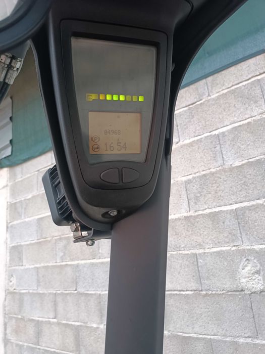 Empilhador Linde E1800kgs Triplex