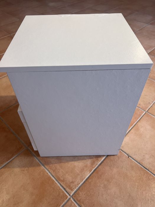 Nightstand64586222893187124