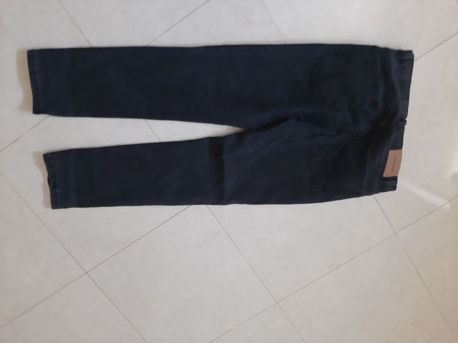 Calças pretas tamanho 40 homem