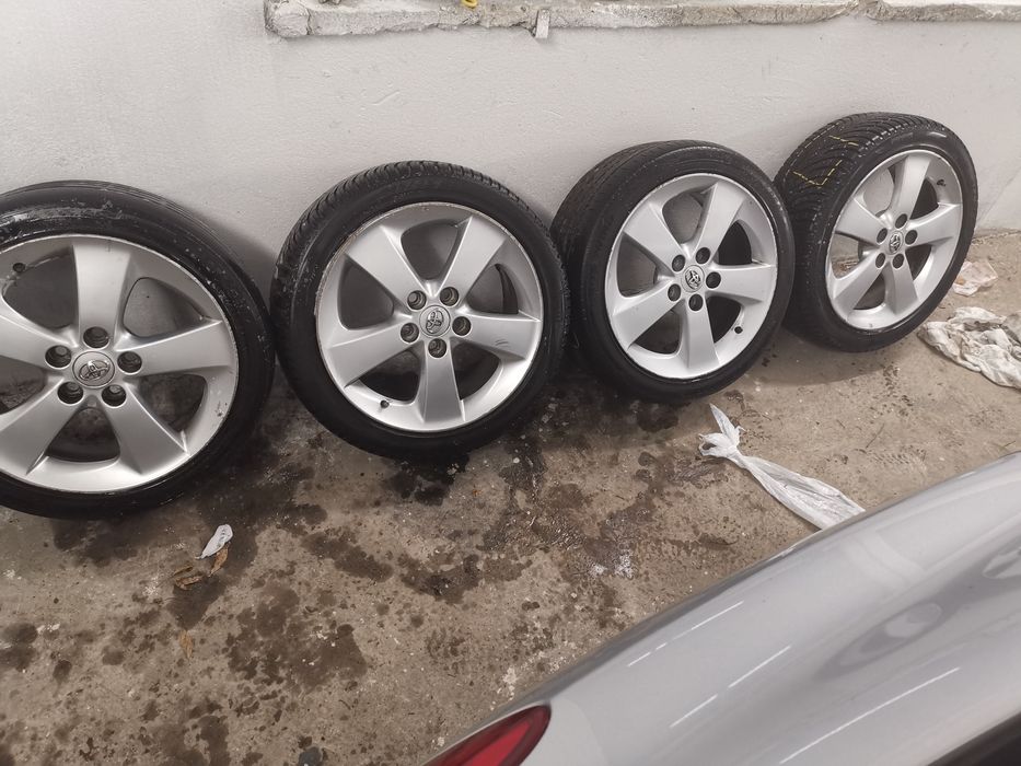 Felgi aluminiowe toyota Prius Auris 17 cali 4 sztuki
