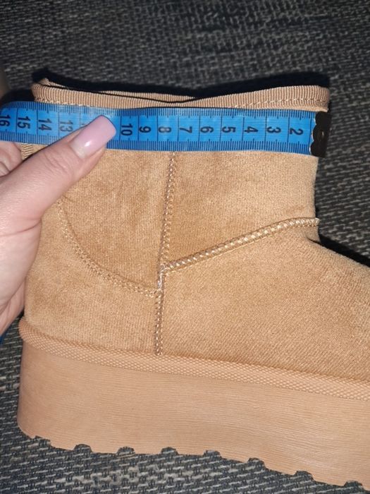 Уги бежеві 37рр на платформе