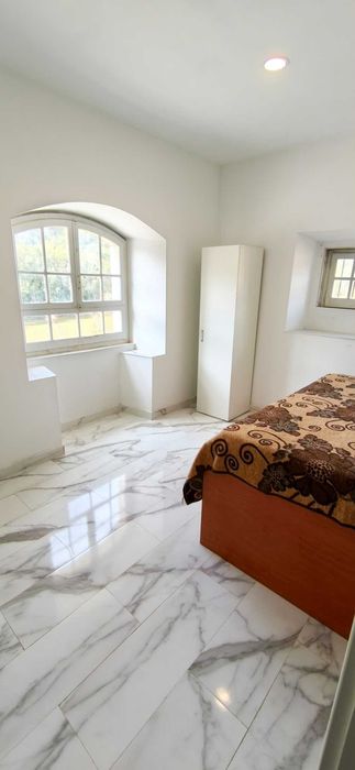 Quartos /suítes para arrendamento