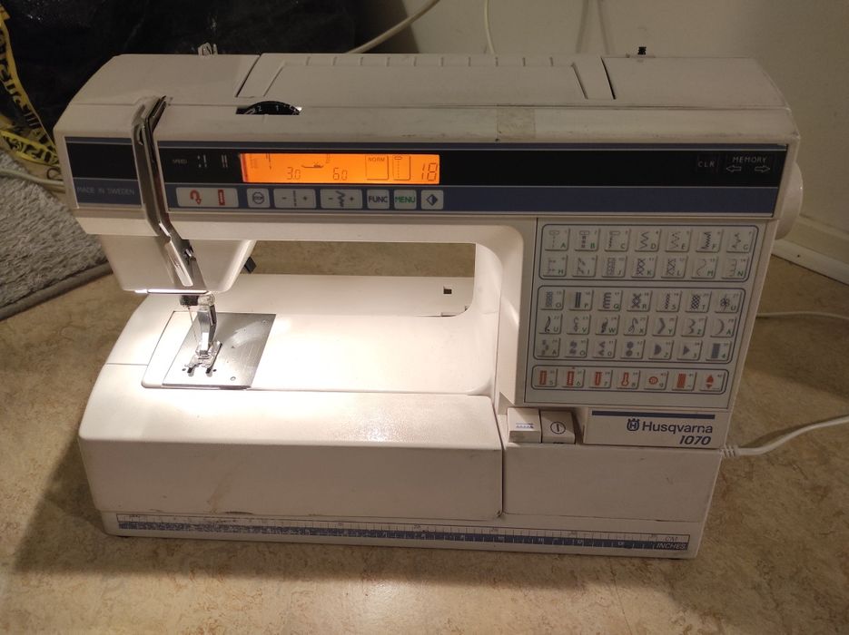 Швейна машина husqvarna  1070