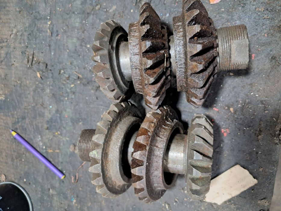 Шестерні кпп т-40 нові ссср