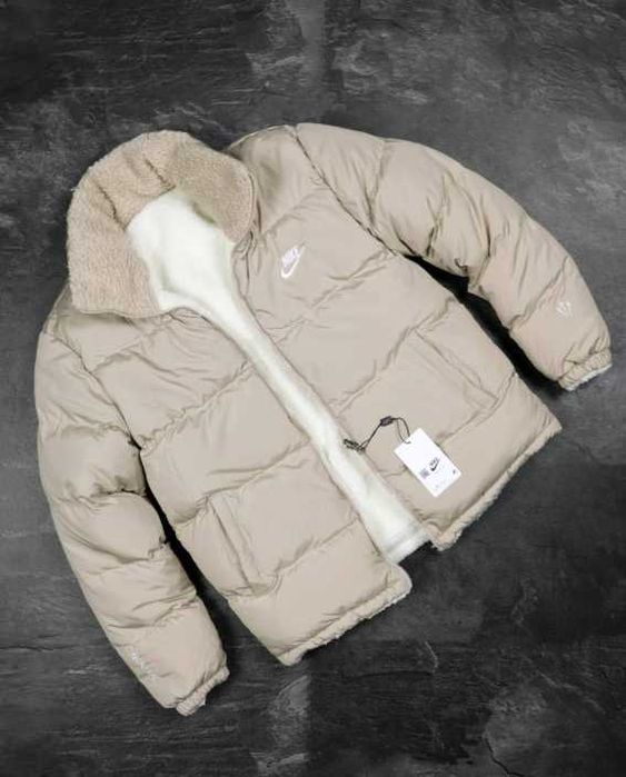 Двосторонній пуховик Nike Бежевий Пуховик тедди беж до -25