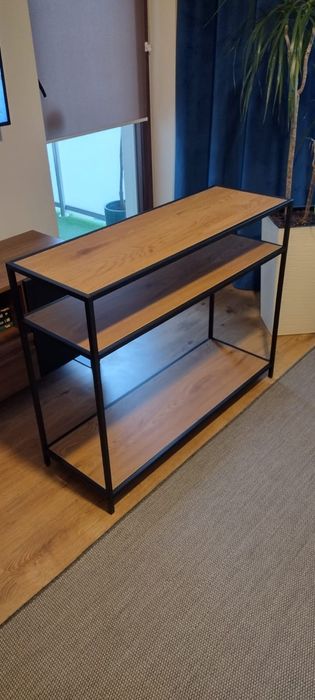 Nowy metalowy regał