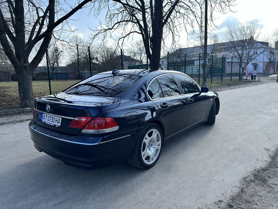 BMW 7 Series (E65)