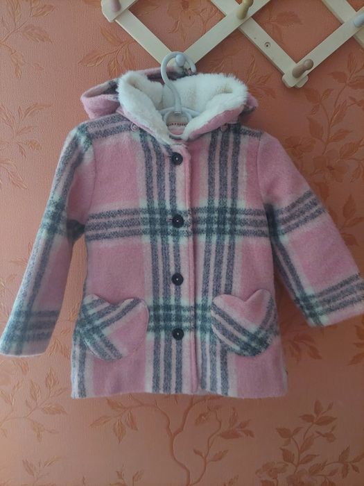 Пальтишко для дівчинки