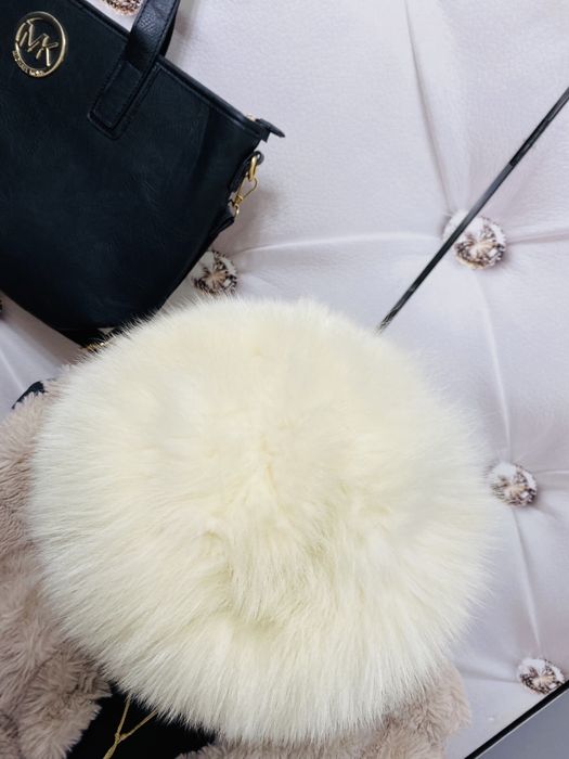 Śliczna futrzana czapka futro z lisa okazja