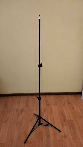 Тринога телескопічна для фото