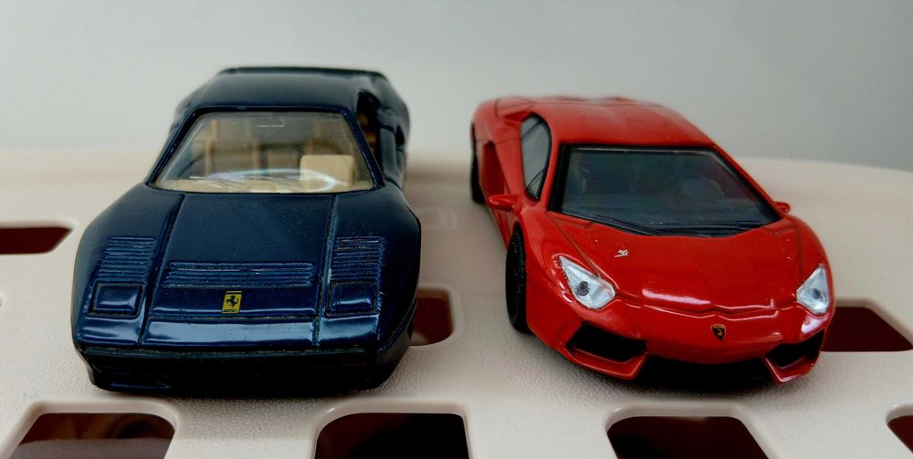 Miniaturas 1/43 Ferrari e lamborghini