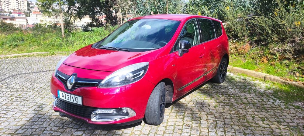 Renault Scenic 1.5 DCI Bose Edition

-Ano 2012
-Motor 1.5 DCI (rápido
