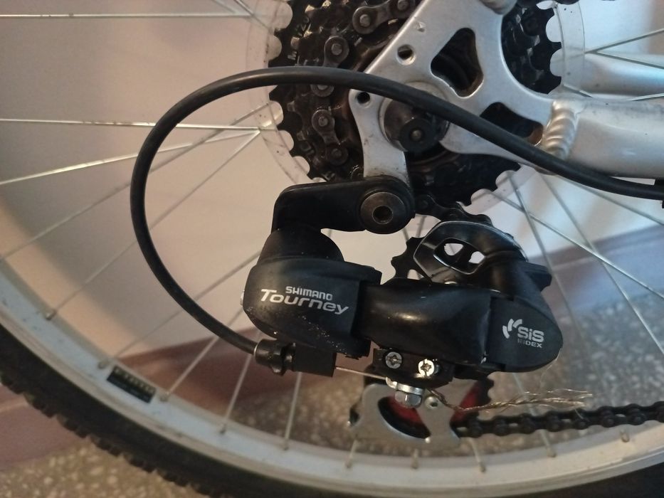 Rower trekkingowy Giant Sedona