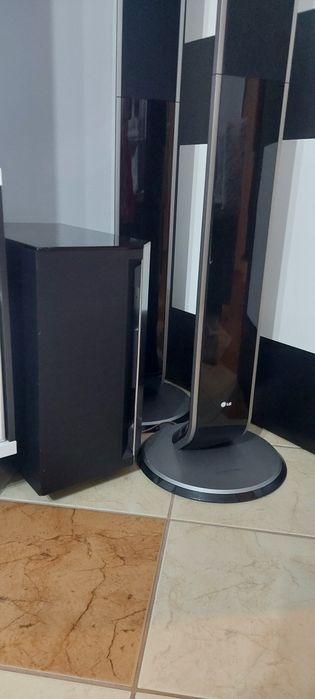 Kino domowe LG wraz z glosnikami