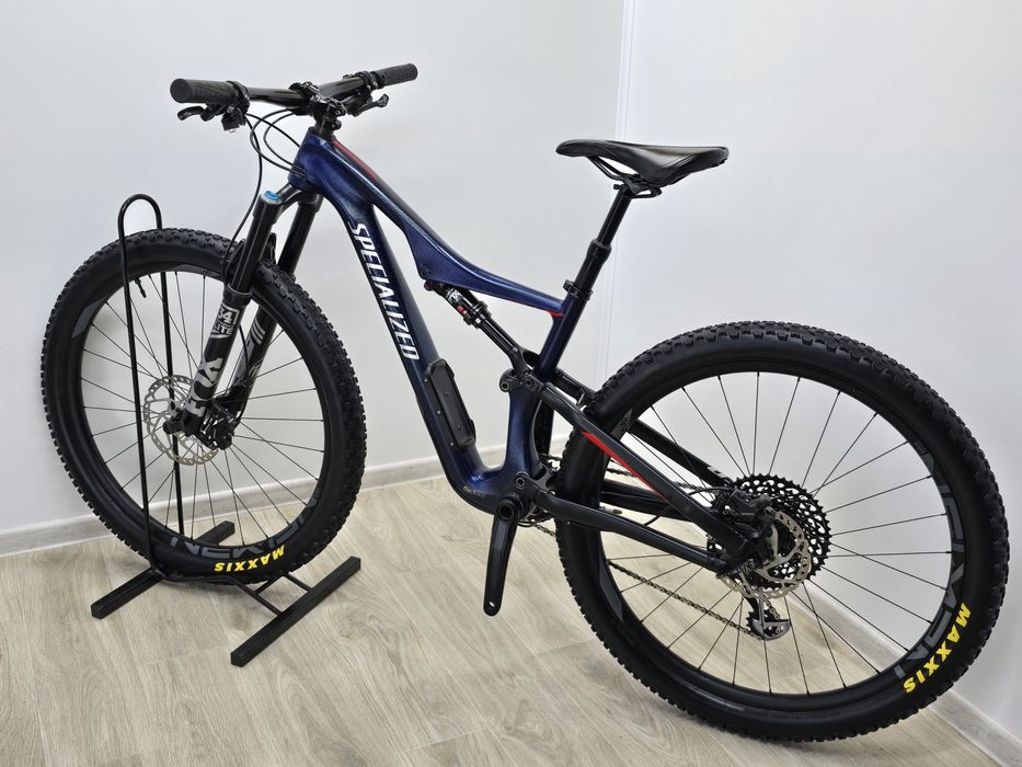 Карбоновий трейл двухпідвіс Specialized Camber FSR