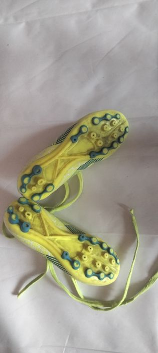 Obuwie sportowe korki dziecię