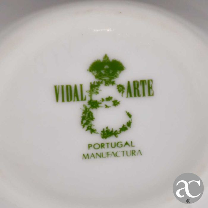 Conjunto de 2 caixas com tampa Porcelana Vidal Arte, forma de chapéu