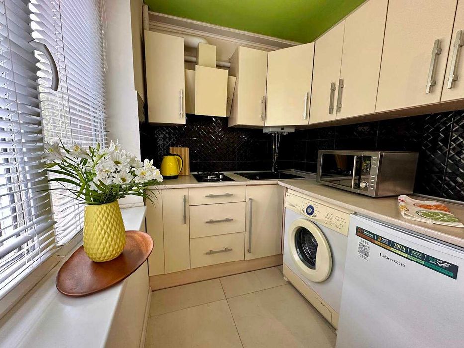 Відмінний напівЛЮКС.Квартира подобово,погодинно.Центр.Посуточно