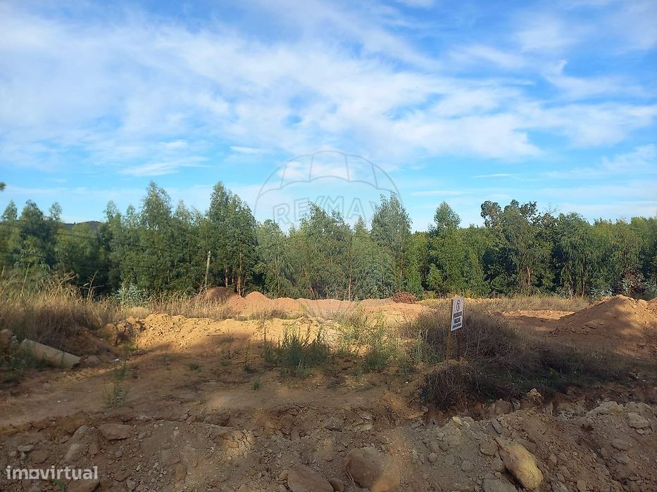 Terreno  para venda — Figueiró Dos Vinhos E Bairradas, Leiria
