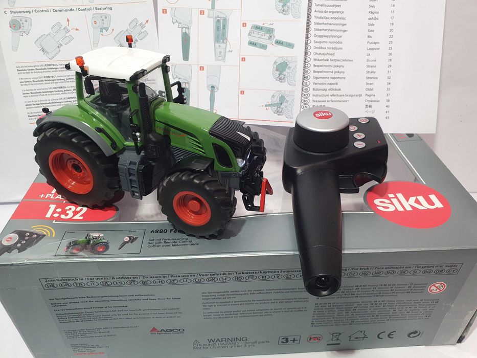 Ciagnik traktor SIKU CONTROL 6880 zdalnie sterowany nowy skala 1/32