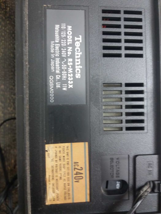 Aparelhagem technics a funcionar